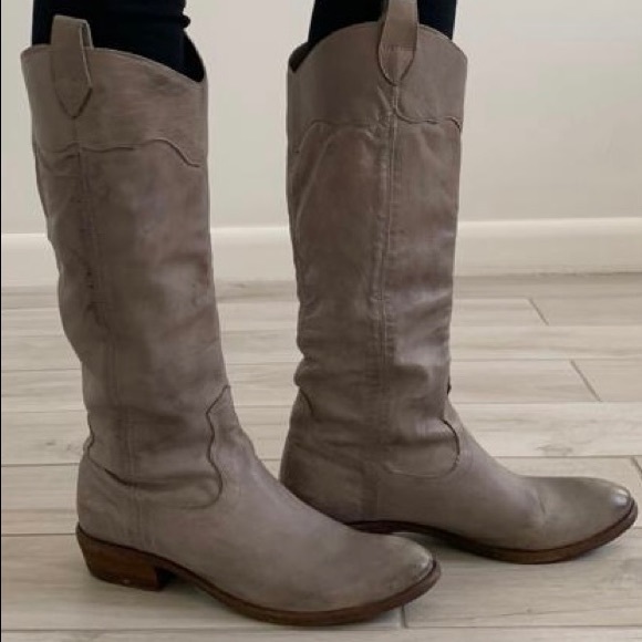 Frye Carson Riding boots. - Picture 1 of 10